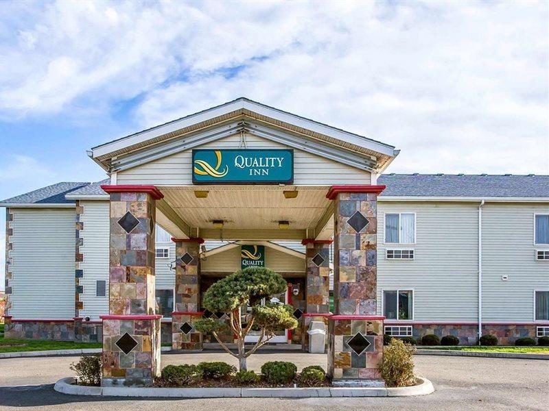 Fairbridge Inn & Suites Sunnyside Bagian luar foto