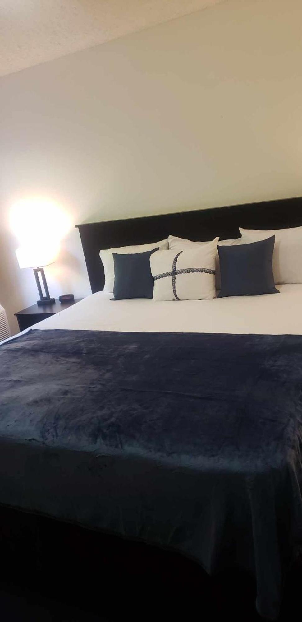 Fairbridge Inn & Suites Sunnyside Bagian luar foto