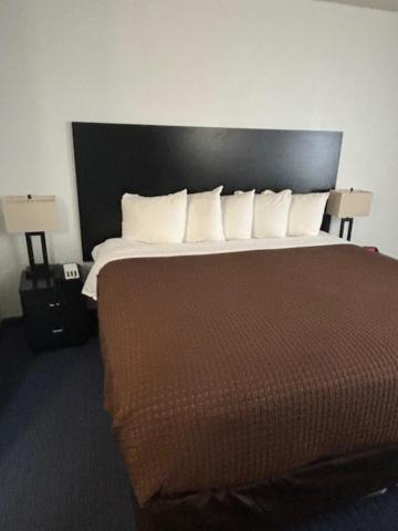 Fairbridge Inn & Suites Sunnyside Bagian luar foto