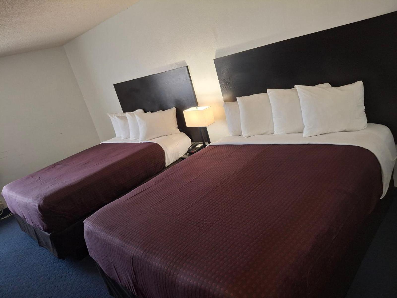 Fairbridge Inn & Suites Sunnyside Bagian luar foto