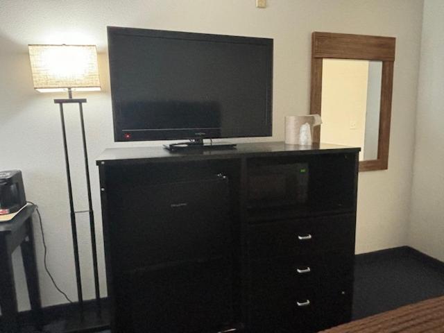 Fairbridge Inn & Suites Sunnyside Bagian luar foto