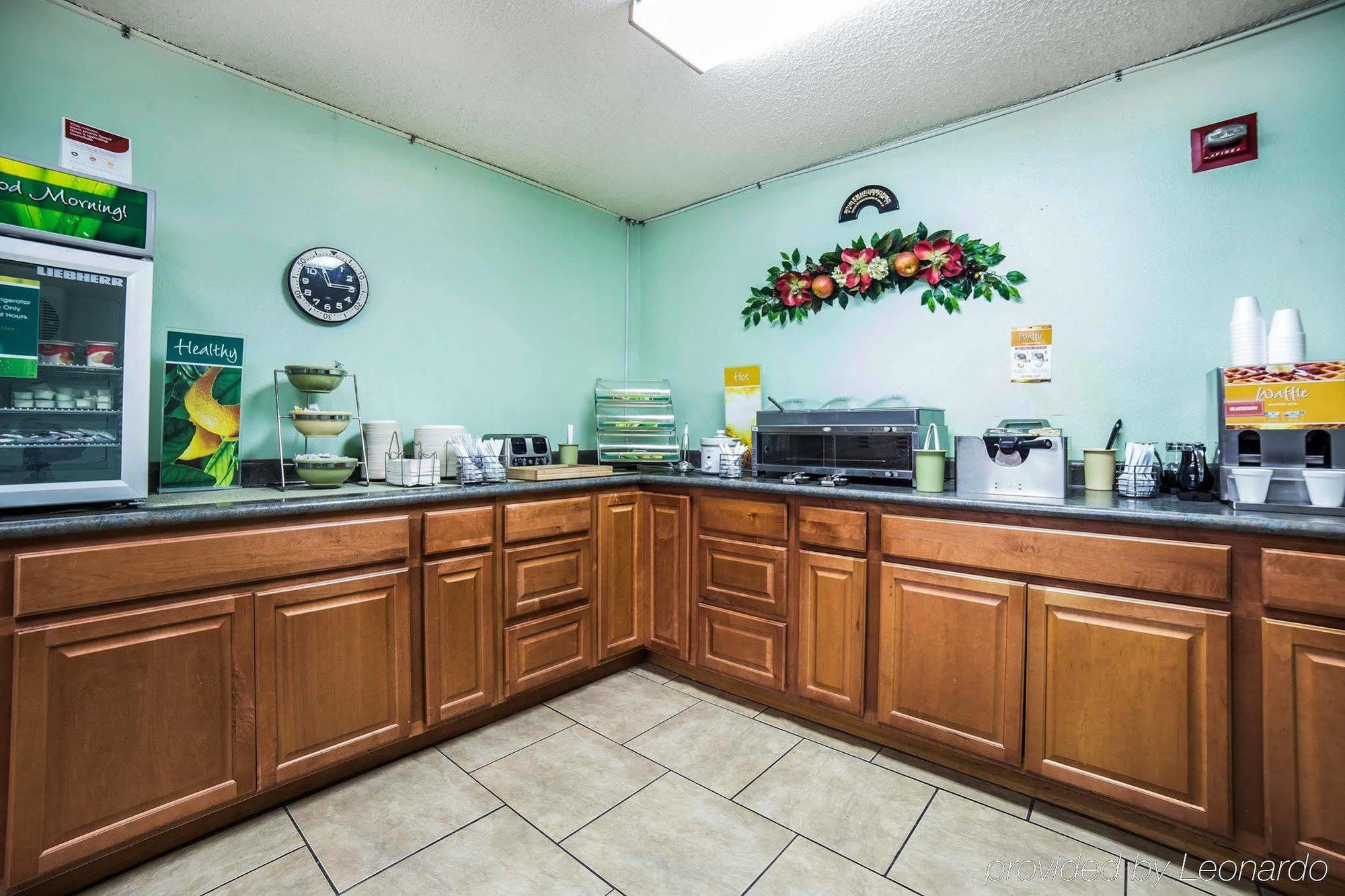 Fairbridge Inn & Suites Sunnyside Bagian luar foto
